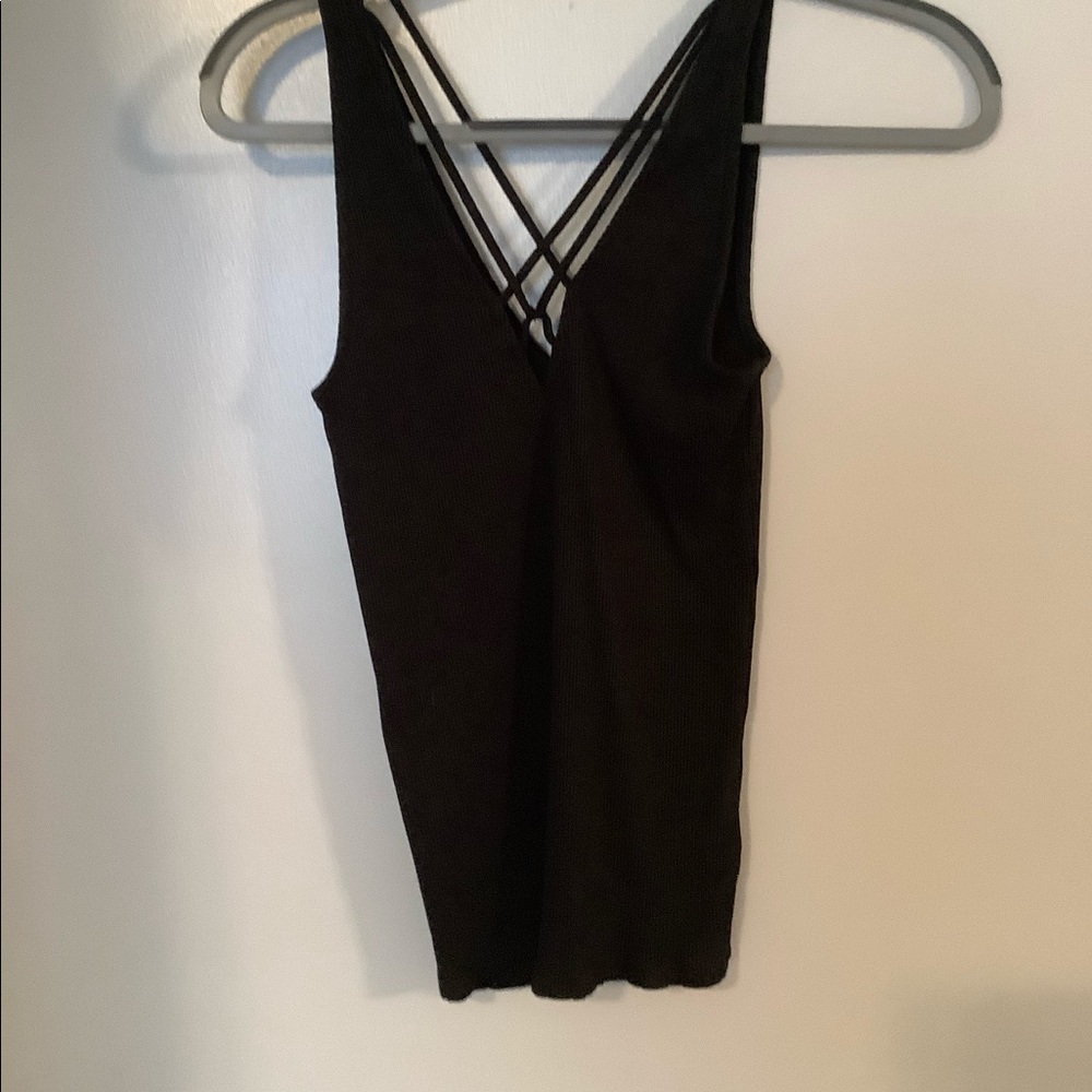 Black ribbed tank